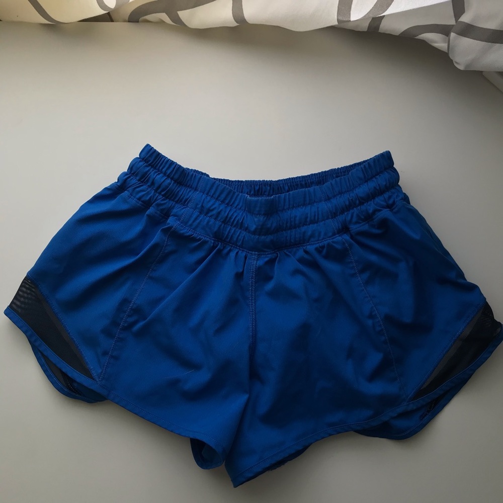 blue lululemon hotty hot shorts